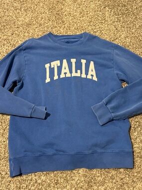 Brandy Melville Blue Crewneck Sweatshirt with White 'ITALIA' Lettering